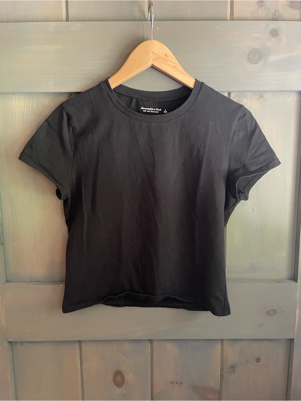 Abercrombie & Fitch essentials Black Short Sleeve Tee - Classic Crewneck